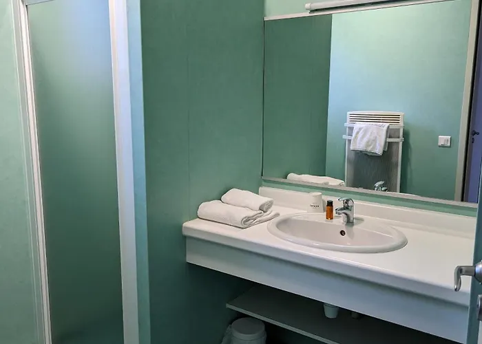 Le Herbau פארק נופש 3*